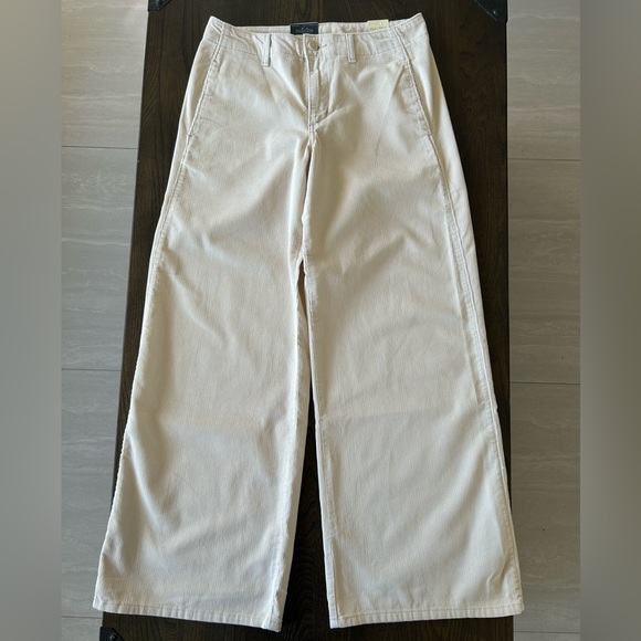 Levi's Off-White Corduroy Pants - Picture 2 of 16